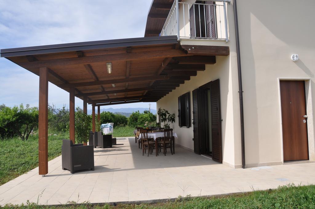 Artemis Villa Mirto Crosia Exterior photo